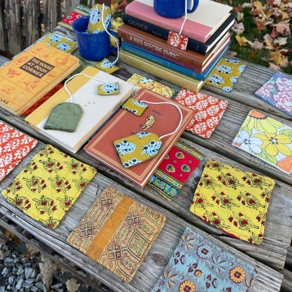 Teabag Quilted Bookmark + Set of 4 Quilted Random Boho Print Coaster Mug Rugs - Picture 3 of 10